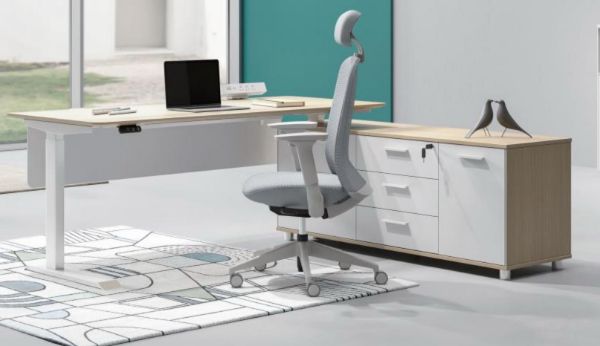 Picture of Test No Order - UP1 Executive L-Shape Height Adjustable Desk System (Oak Top)