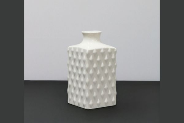 Picture of Test No Order - CERAMIC DETAILED Bottle Vase